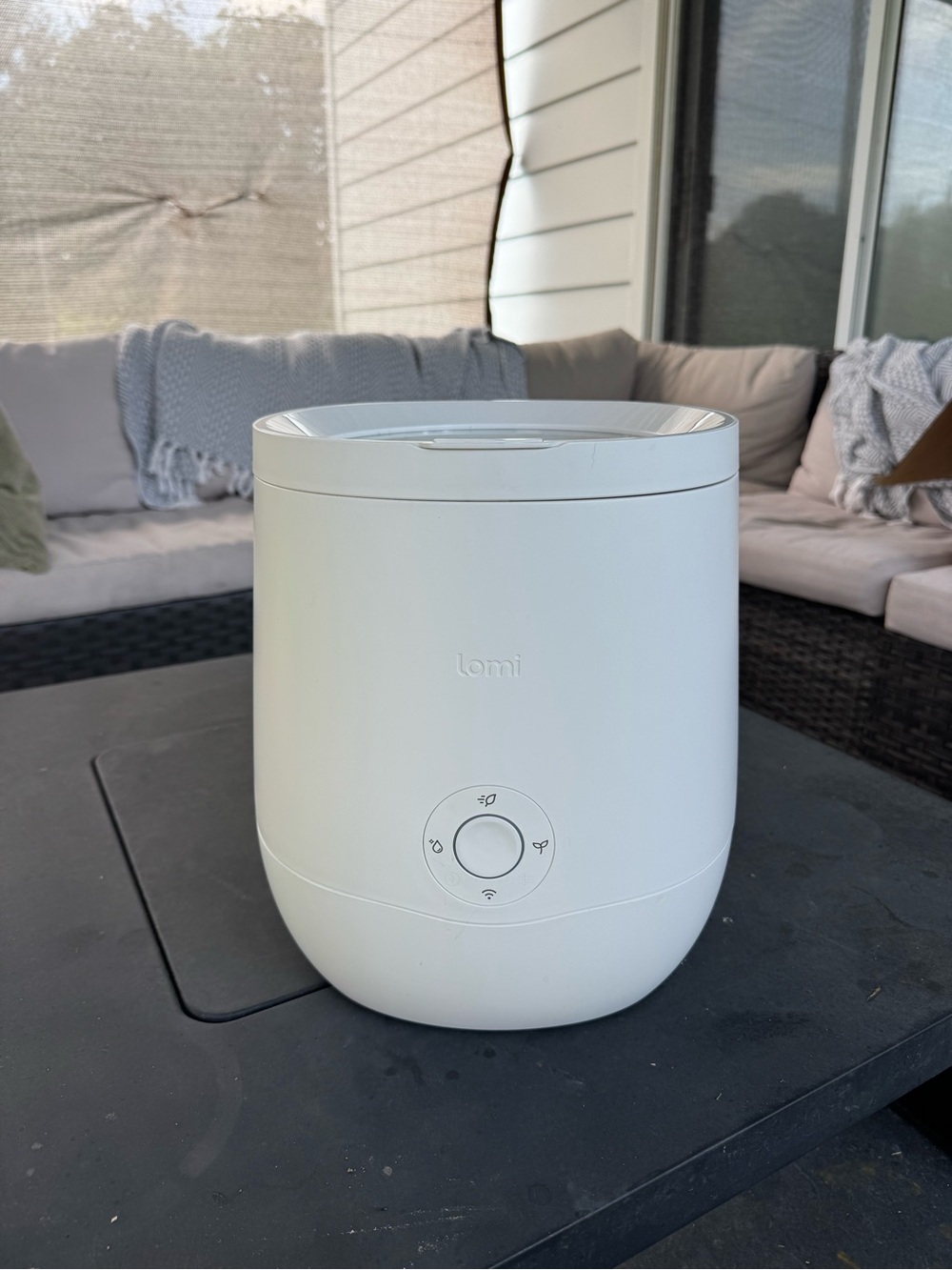 White Lomi 3 Kitchen Food Composter